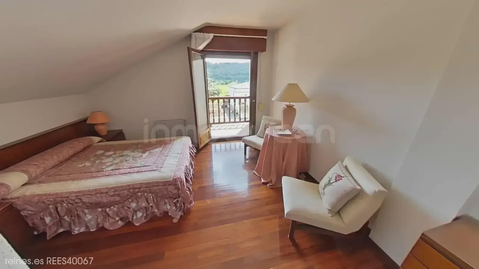 Semi-Rækkehus til salg i Rasines - € 265.000 (Ref: 9763446)