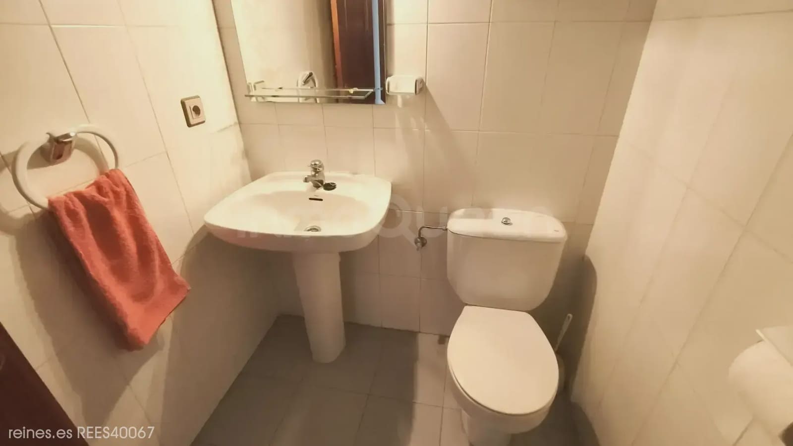 Semi-Rækkehus til salg i Rasines - € 265.000 (Ref: 9763446)