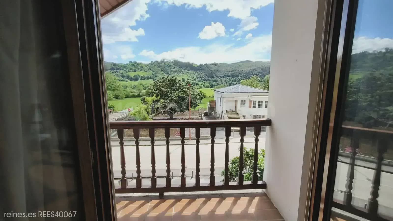 Semi-Rækkehus til salg i Rasines - € 265.000 (Ref: 9763446)