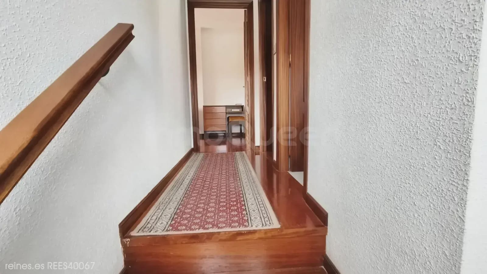 Semi-Rækkehus til salg i Rasines - € 265.000 (Ref: 9763446)