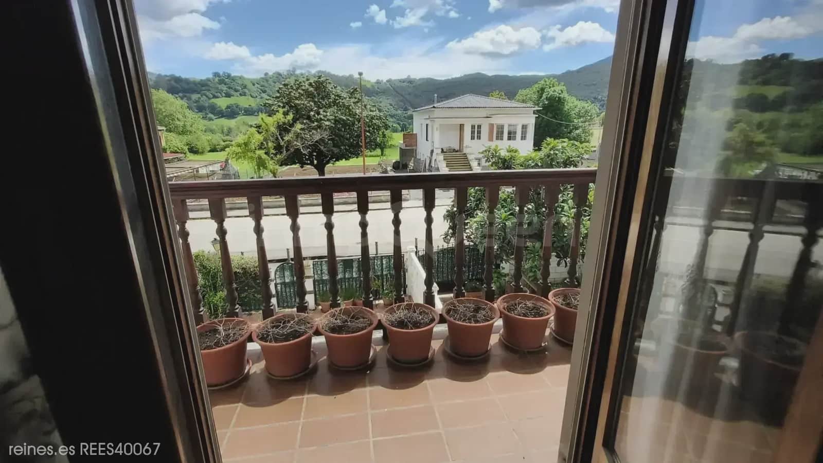 Semi-Rækkehus til salg i Rasines - € 265.000 (Ref: 9763446)