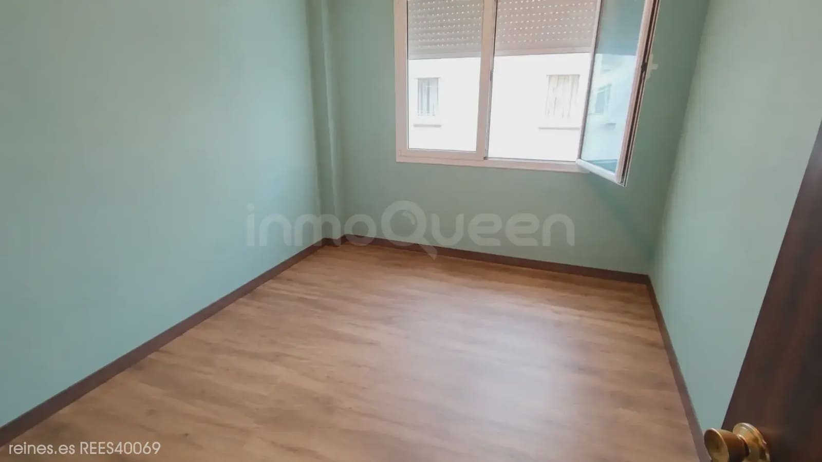 3 bedroom Flat for sale in Santander with garage - € 289,000 (Ref: 9763448)