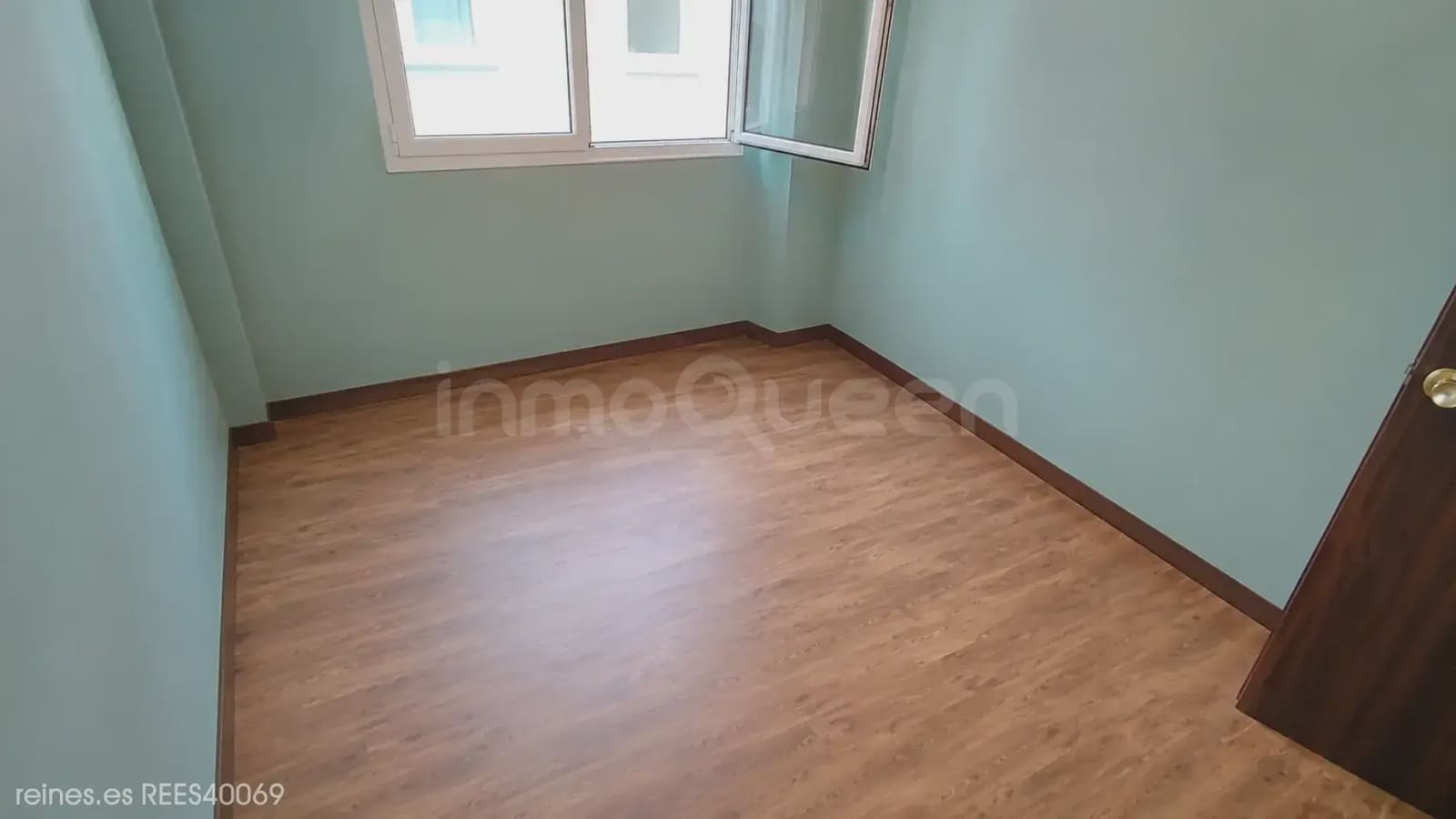 3 bedroom Flat for sale in Santander with garage - € 289,000 (Ref: 9763448)