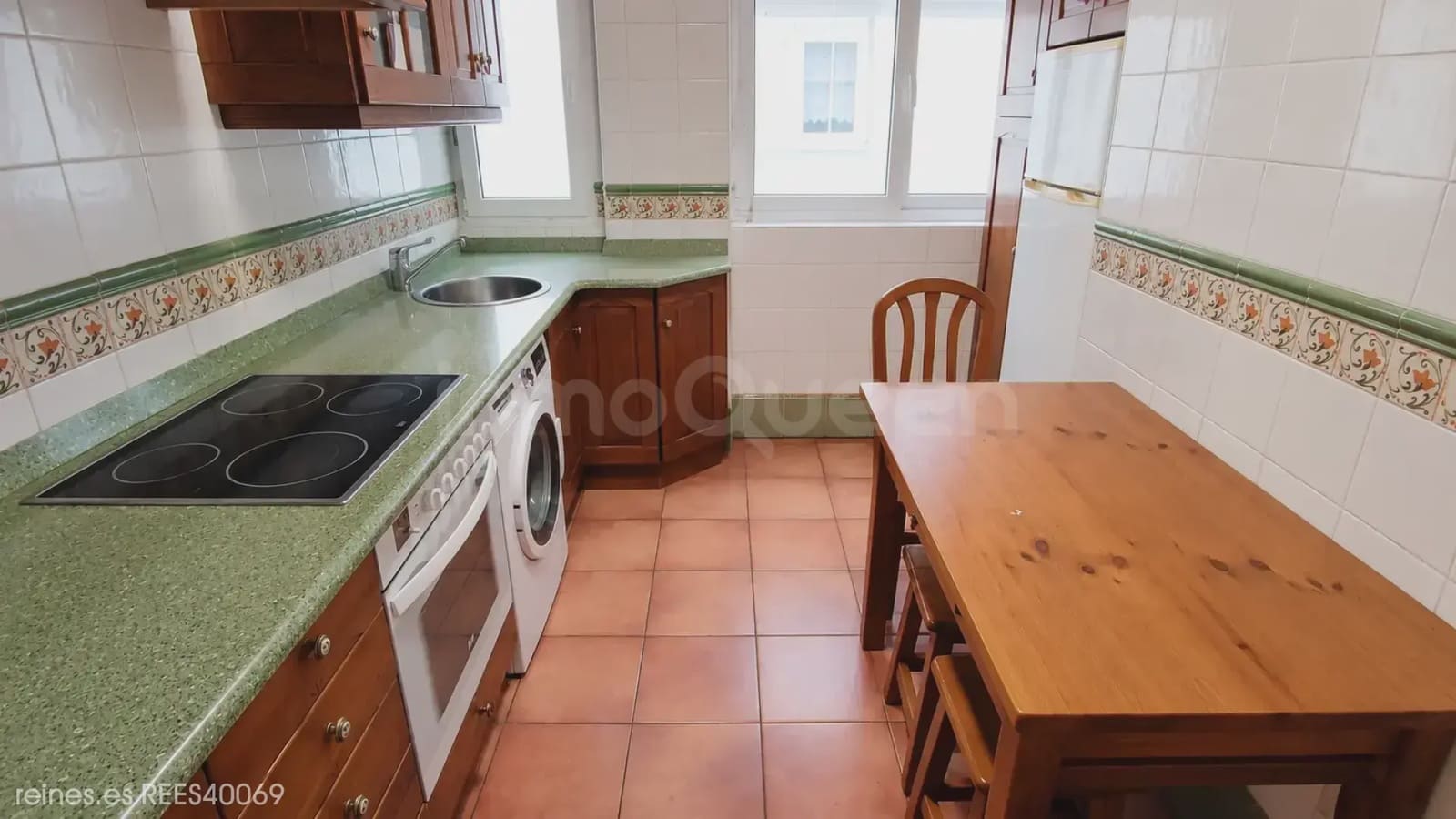 3 bedroom Flat for sale in Santander with garage - € 289,000 (Ref: 9763448)