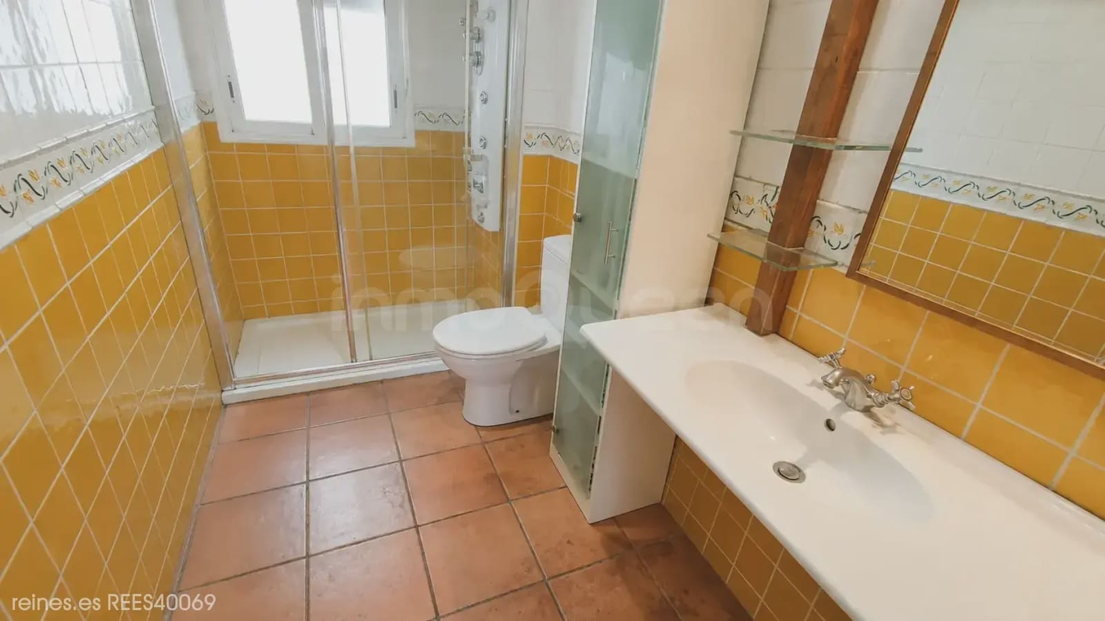 3 bedroom Flat for sale in Santander with garage - € 289,000 (Ref: 9763448)