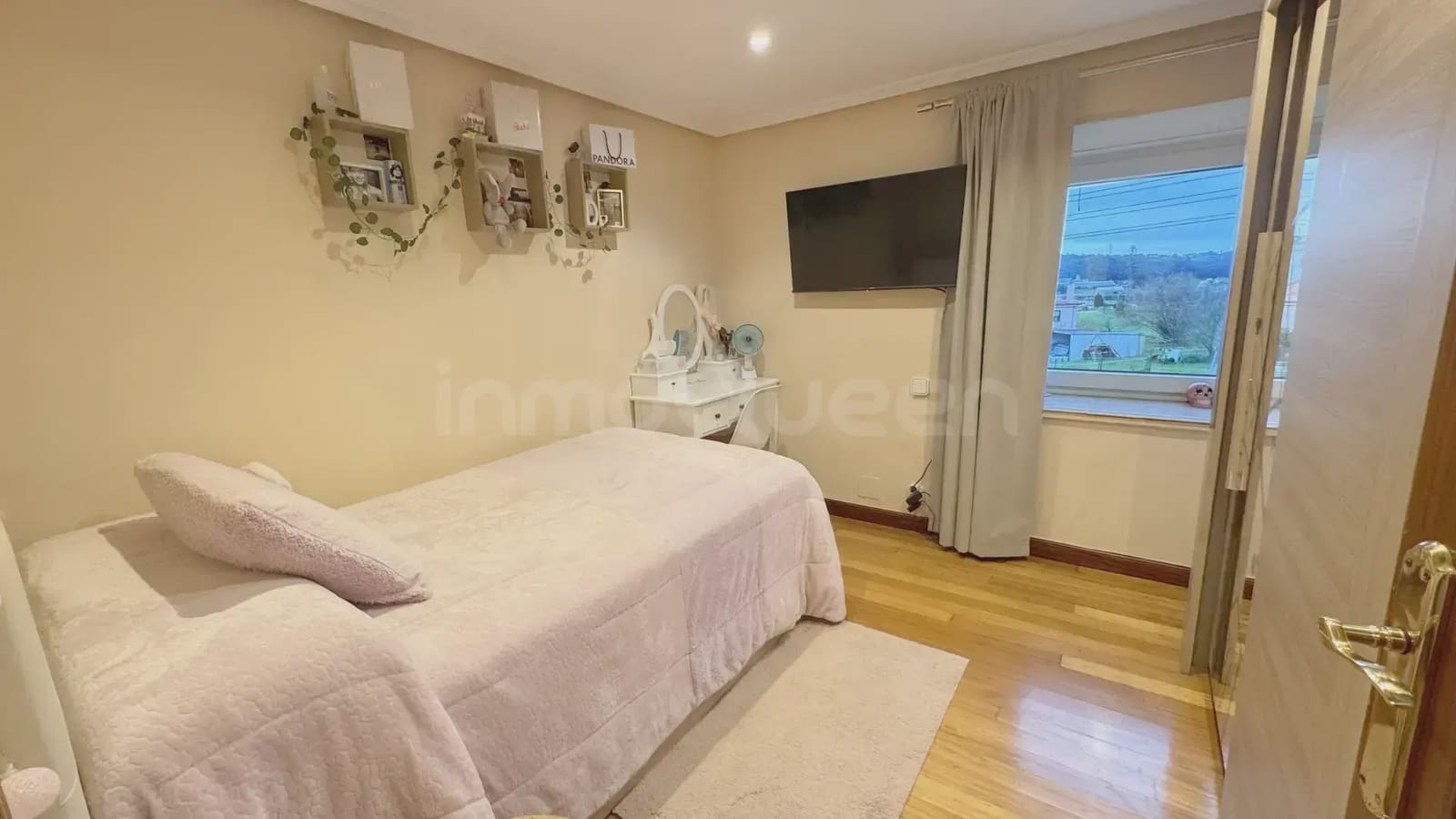 4 soveværelse Semi-Rækkehus til salg i Muriedas med garage - € 349.000 (Ref: 9763449)