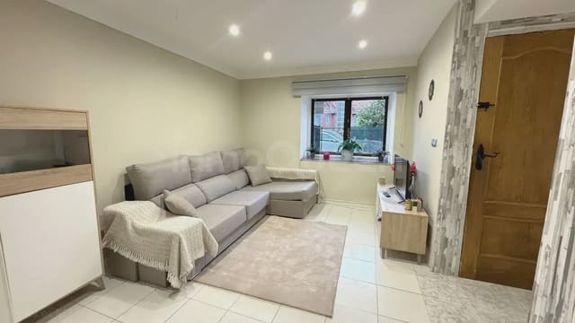 4 bedroom Semi-detached Villa for sale in Muriedas, Camargo with garage - € 349,000 (Ref: 9763449)