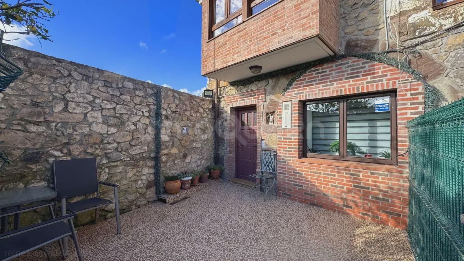 4 soveværelse Semi-Rækkehus til salg i Muriedas med garage - € 349.000 (Ref: 9763449)