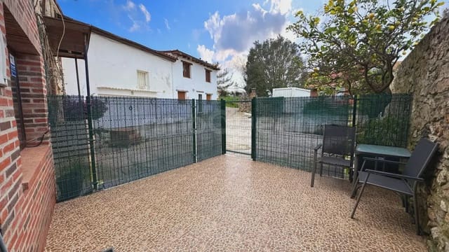 4 bedroom Semi-detached Villa for sale in Muriedas, Camargo with garage - € 349,000 (Ref: 9763449)