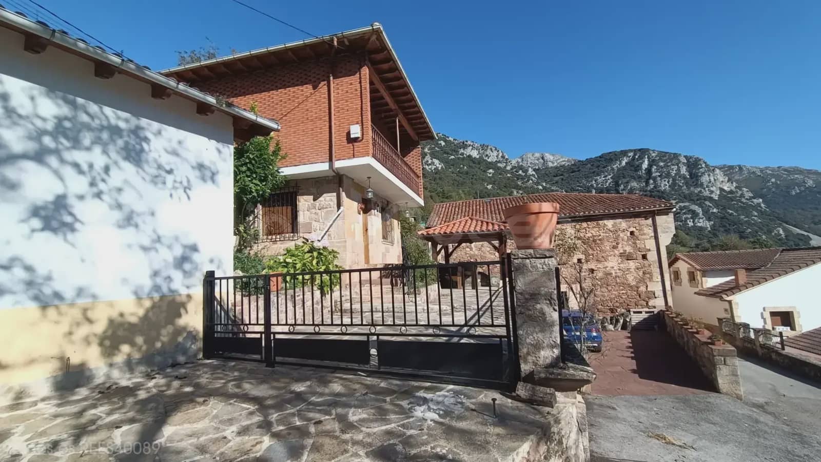 3 soveværelse Finca/Landehus til salg i Penarrubia - € 349.000 (Ref: 9763450)