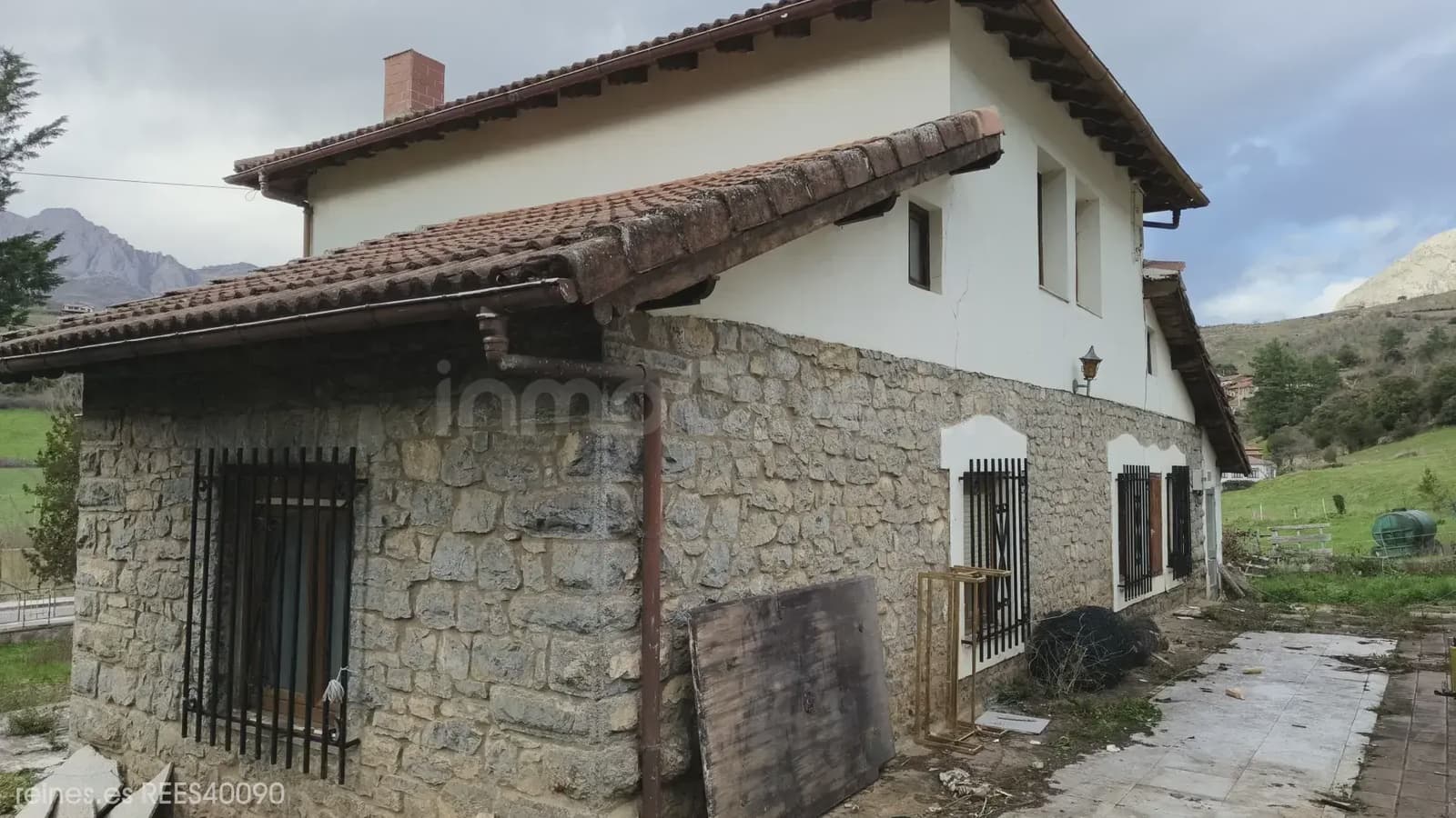 4 soveværelse Finca/Landehus til salg i Cillorigo de Liebana - € 360.000 (Ref: 9763451)
