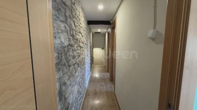 3 soveværelse Semi-Rækkehus til salg i Campoo de Enmedio med garage - € 165.000 (Ref: 9763452)