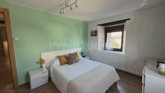 3 soveværelse Semi-Rækkehus til salg i Campoo de Enmedio med garage - € 165.000 (Ref: 9763452)