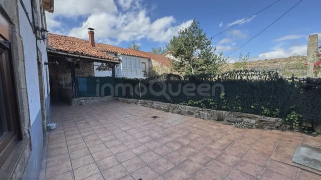 3 soveværelse Semi-Rækkehus til salg i Campoo de Enmedio med garage - € 165.000 (Ref: 9763452)