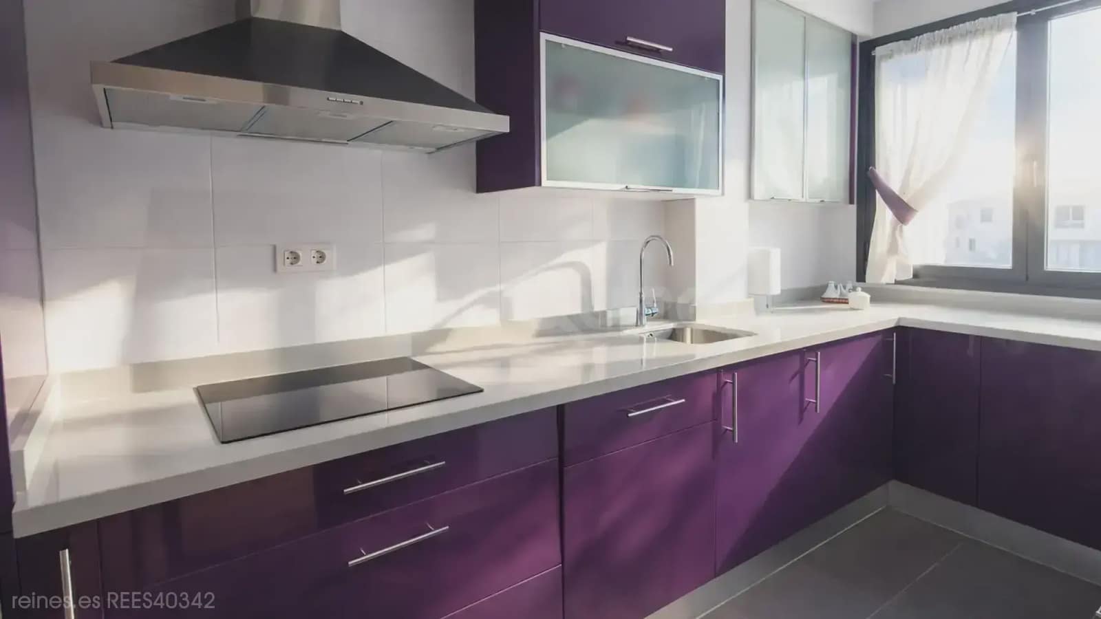 2 soveværelse Lejlighed til salg i Santander med garage - € 367.000 (Ref: 9763456)