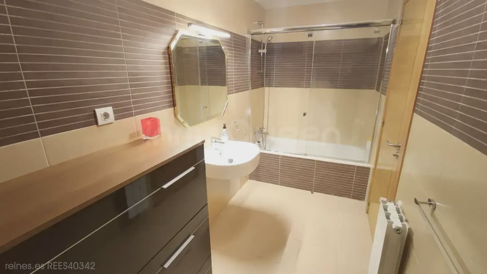 2 soveværelse Lejlighed til salg i Santander med garage - € 367.000 (Ref: 9763456)