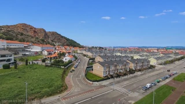 2 soveværelse Lejlighed til salg i Santander med garage - € 367.000 (Ref: 9763456)