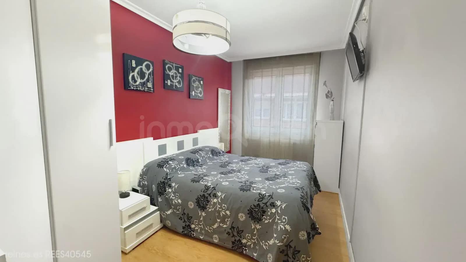 3 bedroom Flat for sale in Los Corrales de Buelna with garage - € 189,000 (Ref: 9781406)