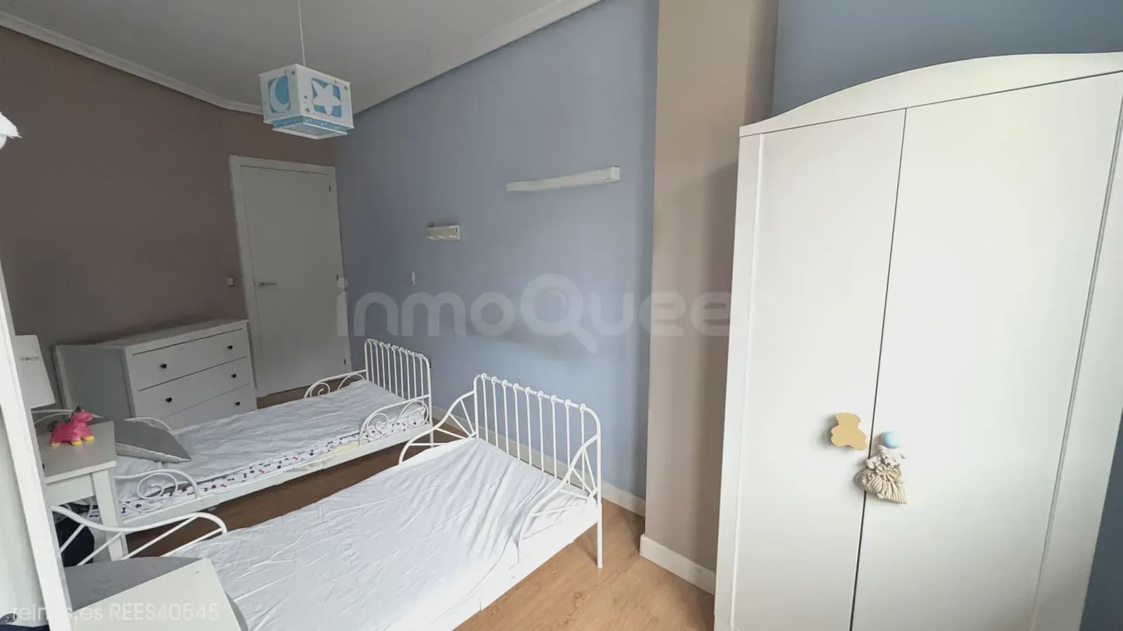 3 bedroom Flat for sale in Los Corrales de Buelna with garage - € 189,000 (Ref: 9781406)