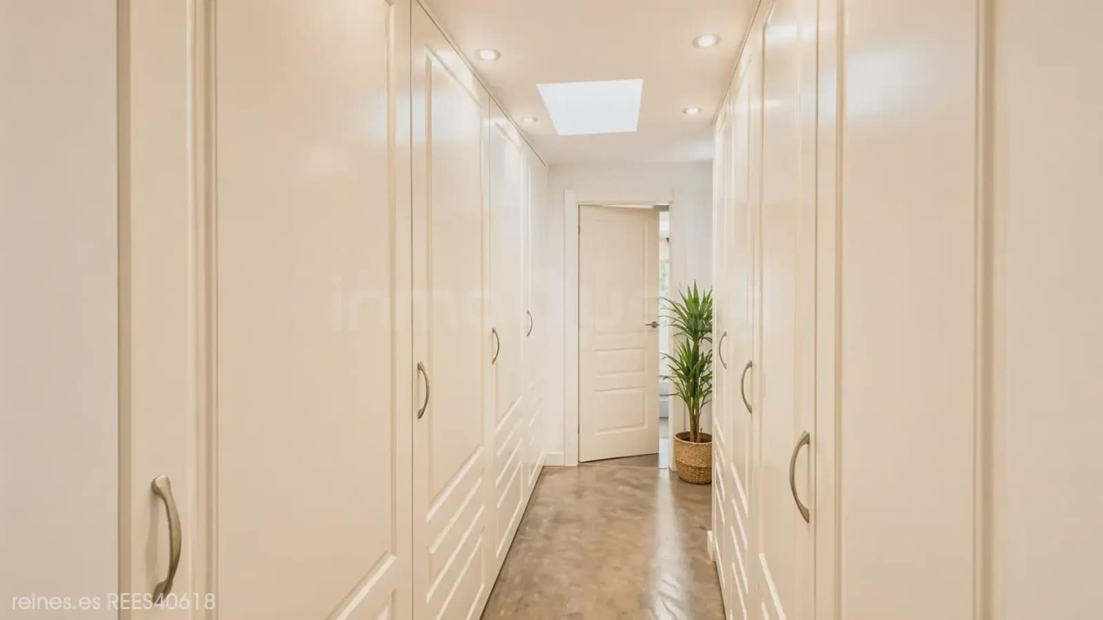 3 bedroom Apartment for sale in Cuarte de Huerva with garage - € 550,000 (Ref: 9793371)