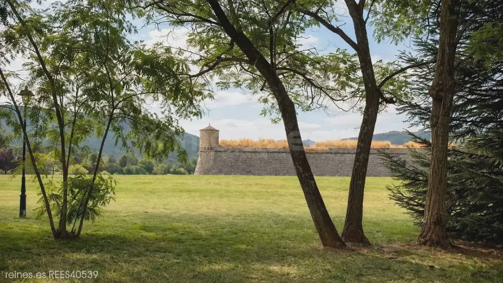 2 bedroom Flat for sale in Jaca - € 320,000 (Ref: 9797533)