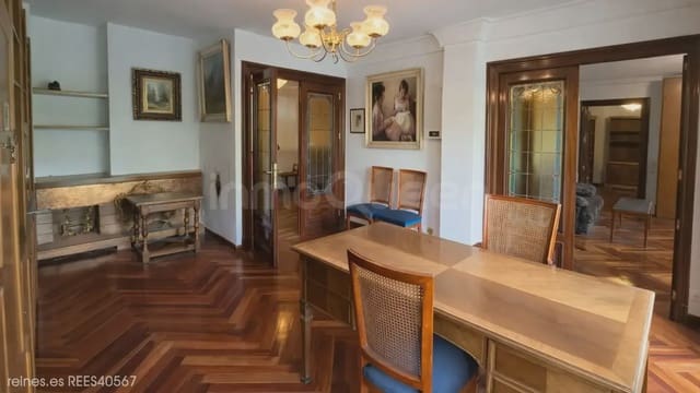 Piso de 4 habitaciones en Zaragoza ciudad en venta con garaje - 650.000 € (Ref: 9797534)