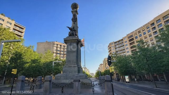 Piso de 4 habitaciones en Zaragoza ciudad en venta con garaje - 650.000 € (Ref: 9797534)