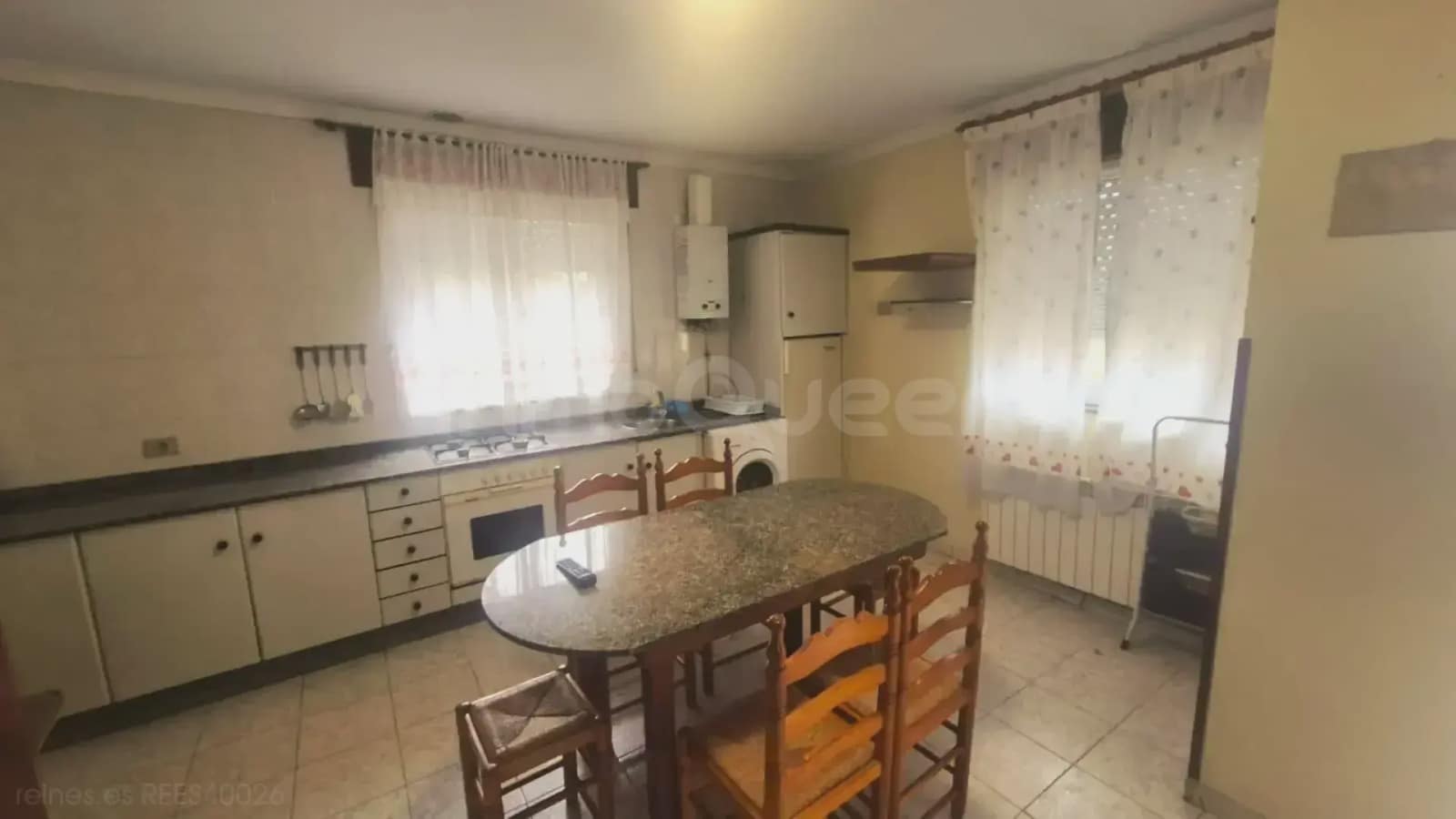 10 sypialnia Finka/Dom wiejski na sprzedaż w Ribadeo z garażem - 375 000 € (Ref: 9798323)