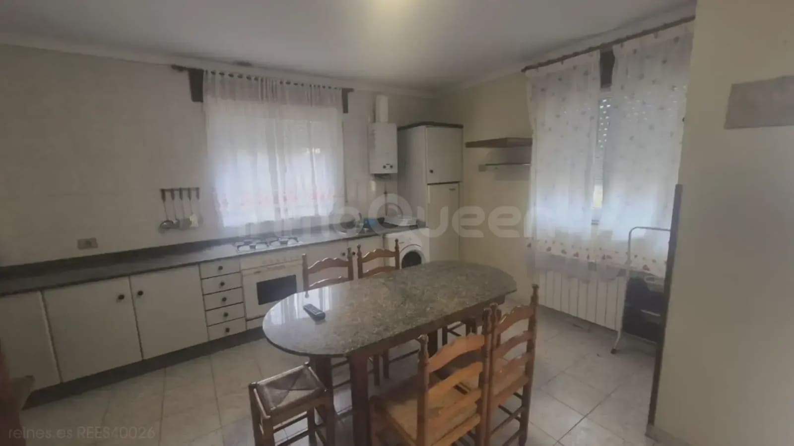 10 sypialnia Finka/Dom wiejski na sprzedaż w Ribadeo z garażem - 375 000 € (Ref: 9798323)