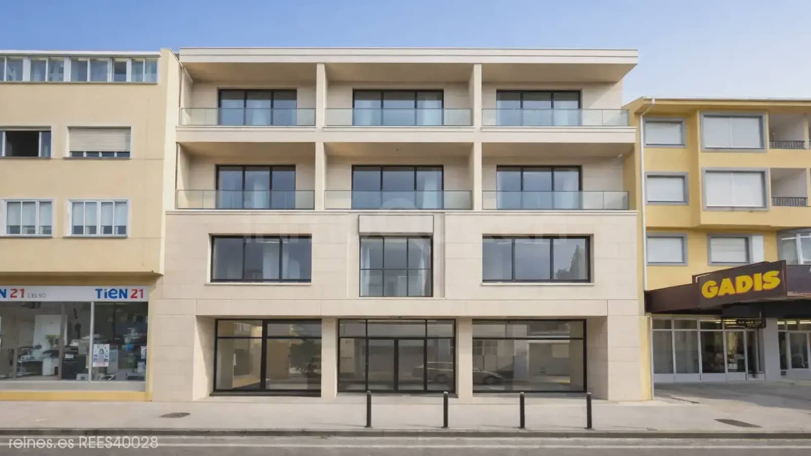 Apartment for sale in Barreiros - € 185,000 (Ref: 9798324)