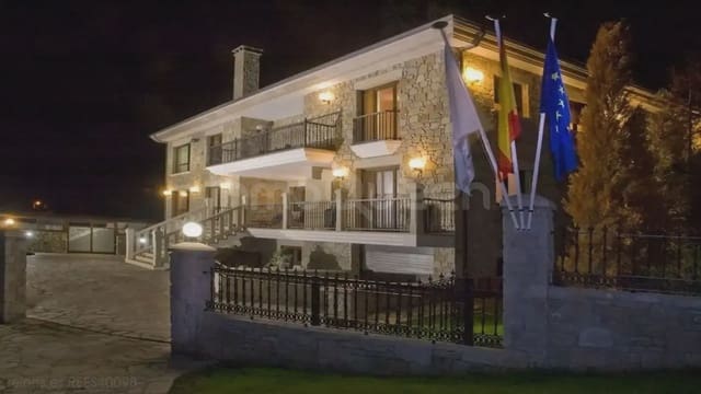 10 soverom Hotell til salgs i Foz med garasje - € 899 000 (Ref: 9798327)