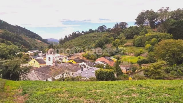 Area Edificabile in vendita in Vegadeo - 80.000 € (Rif: 9798328)