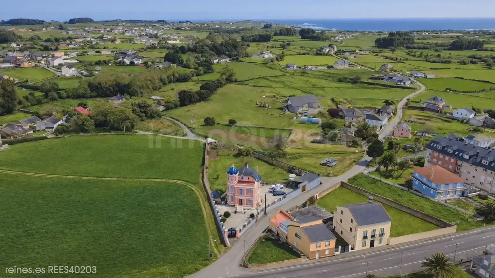 9 makuuhuone Omakotitalo myytävänä paikassa Barreiros mukana 
autotalli - 1 400 000 € (Ref: 9798329)