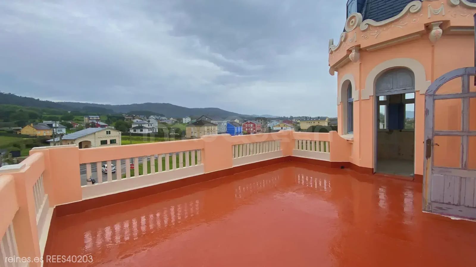 9 makuuhuone Omakotitalo myytävänä paikassa Barreiros mukana 
autotalli - 1 400 000 € (Ref: 9798329)