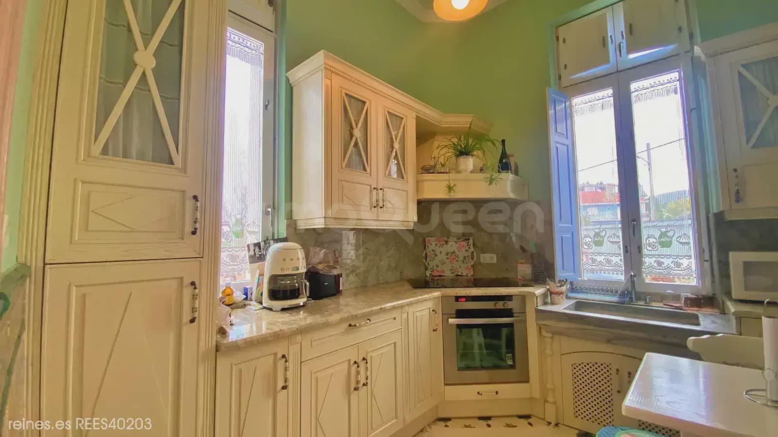 9 makuuhuone Omakotitalo myytävänä paikassa Barreiros mukana 
autotalli - 1 400 000 € (Ref: 9798329)