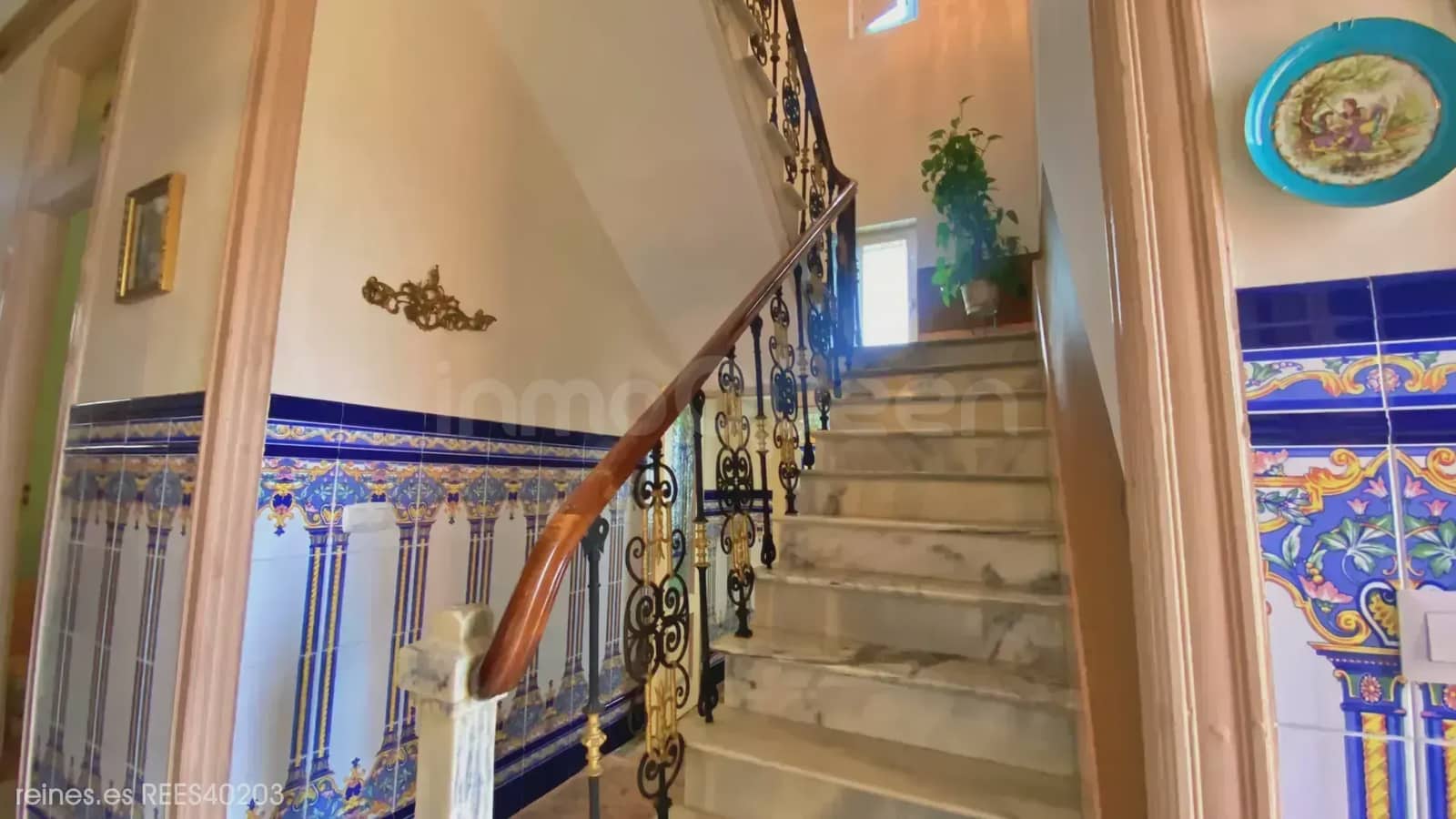 9 makuuhuone Omakotitalo myytävänä paikassa Barreiros mukana 
autotalli - 1 400 000 € (Ref: 9798329)