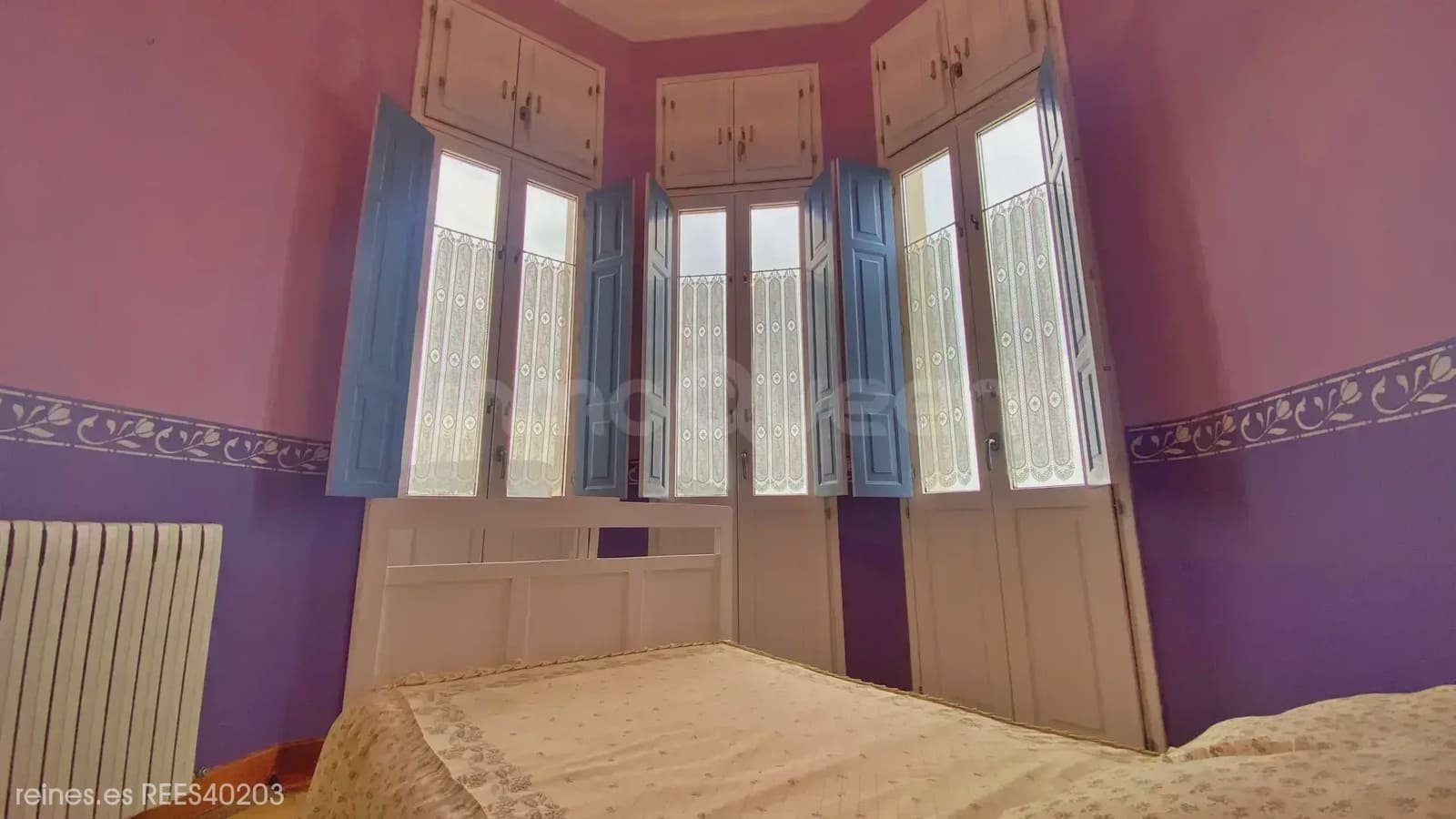 9 makuuhuone Omakotitalo myytävänä paikassa Barreiros mukana 
autotalli - 1 400 000 € (Ref: 9798329)