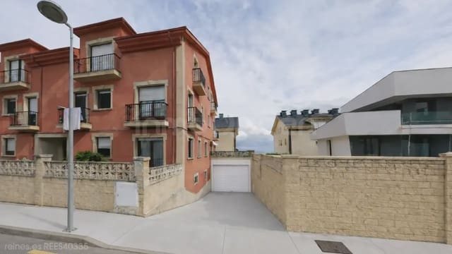 Garaż na sprzedaż w Tapia de Casariego - 15 000 € (Ref: 9798332)