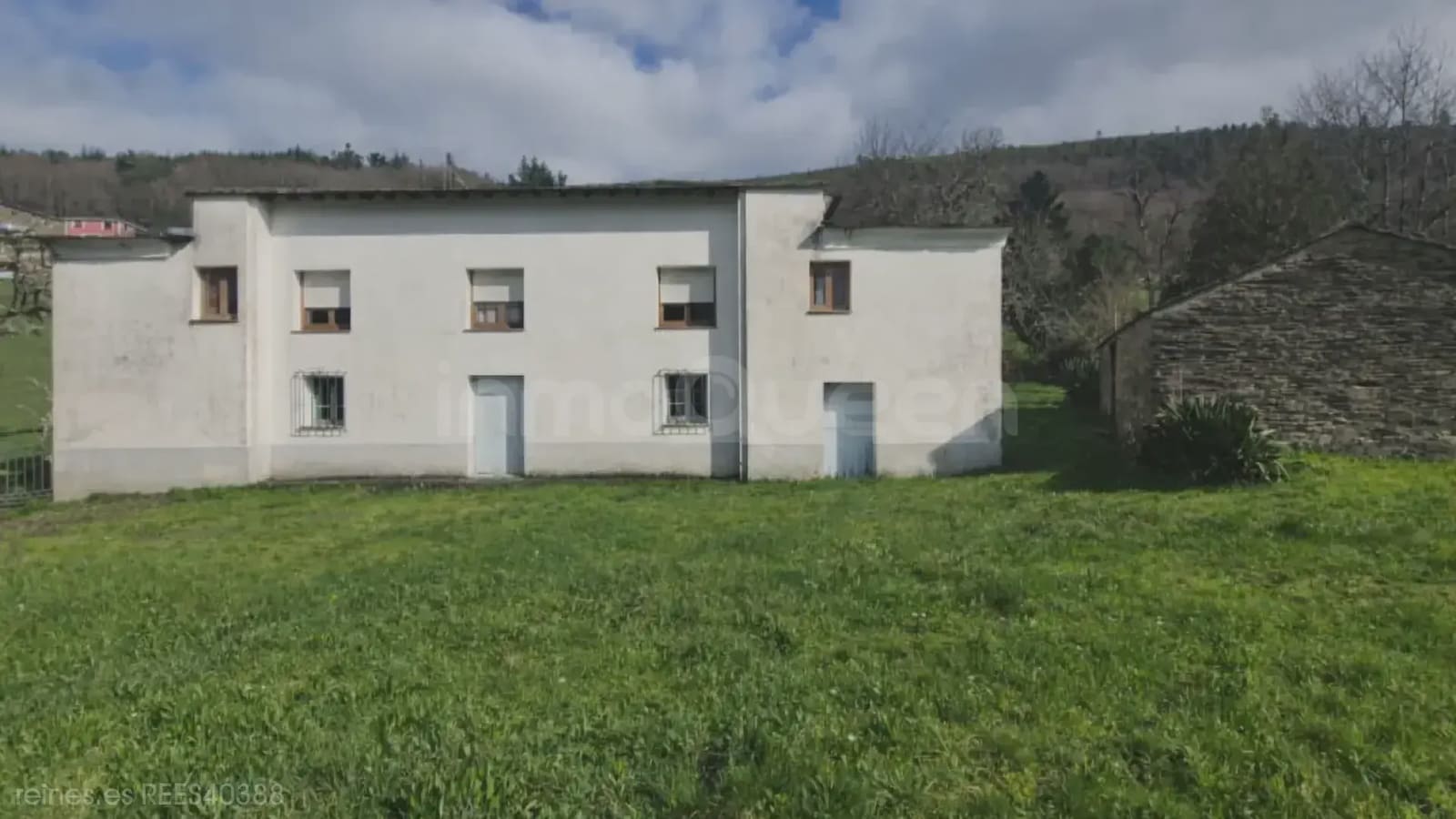 5 sypialnia Finka/Dom wiejski na sprzedaż w Santa Eulalia de Oscos z garażem - 300 000 € (Ref: 9798333)