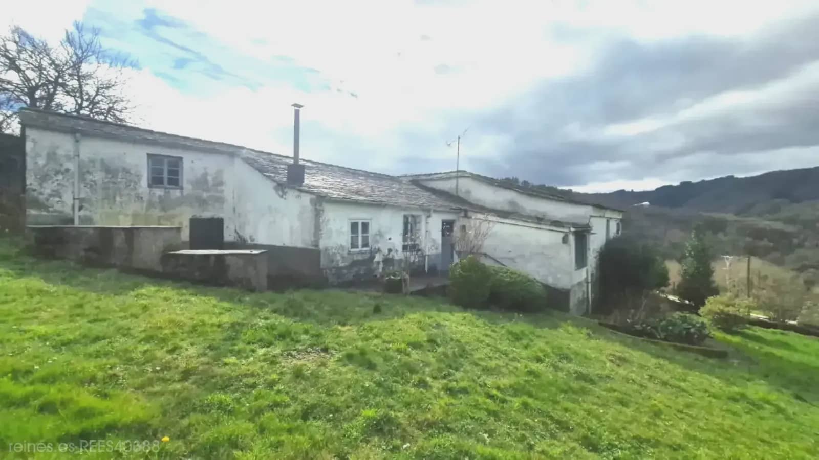 5 sypialnia Finka/Dom wiejski na sprzedaż w Santa Eulalia de Oscos z garażem - 300 000 € (Ref: 9798333)