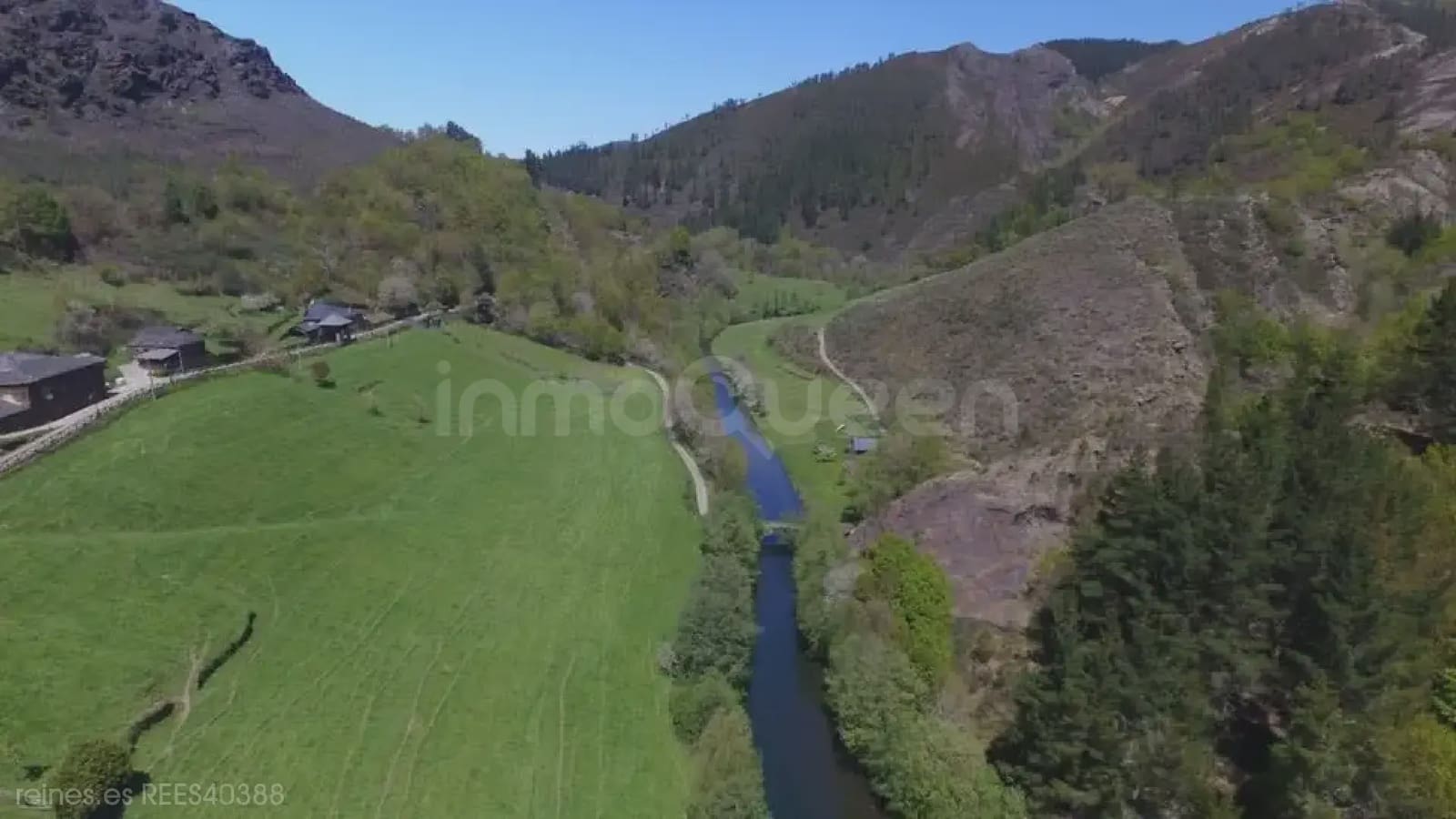 5 sypialnia Finka/Dom wiejski na sprzedaż w Santa Eulalia de Oscos z garażem - 300 000 € (Ref: 9798333)