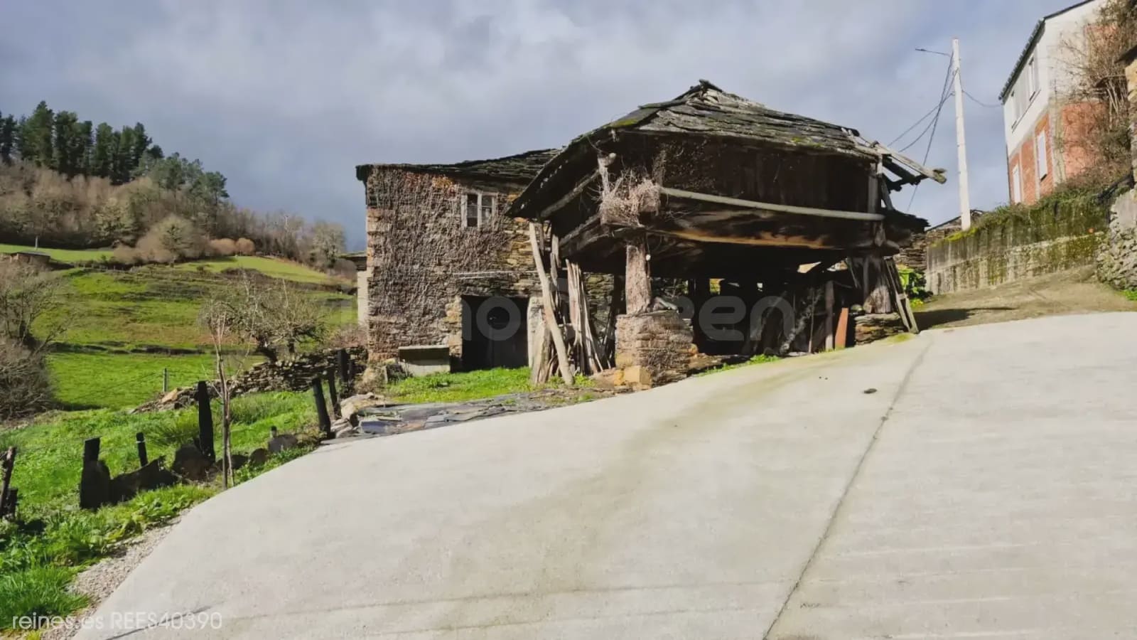 Finka/Dom wiejski na sprzedaż w Santa Eulalia de Oscos - 32 000 € (Ref: 9798334)