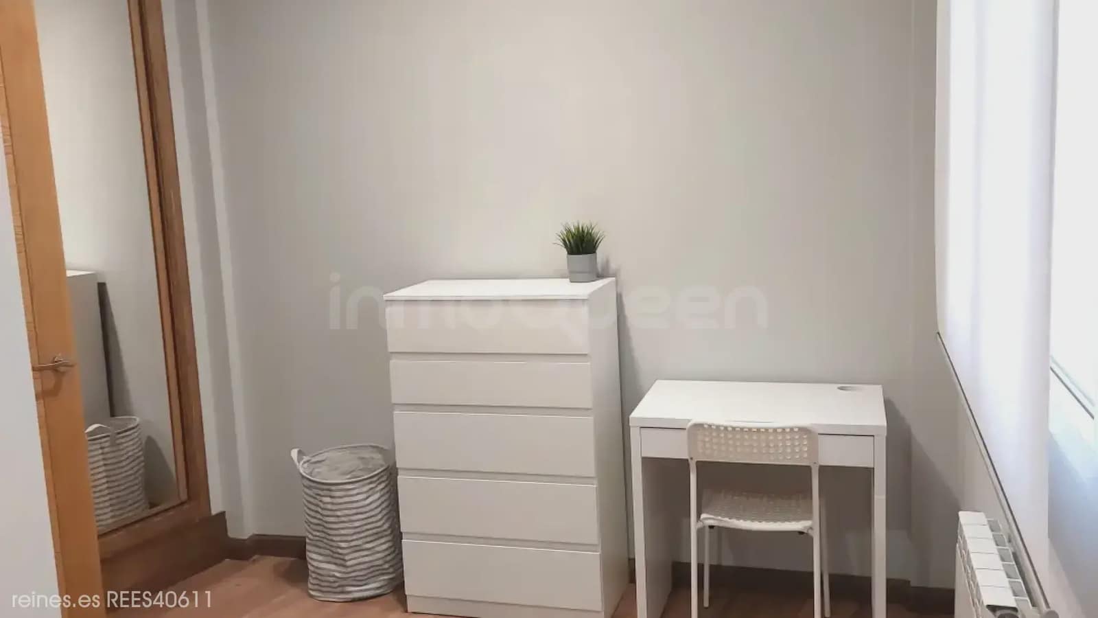 1 bedroom Flat for sale in Foz with garage - € 135,000 (Ref: 9798336)