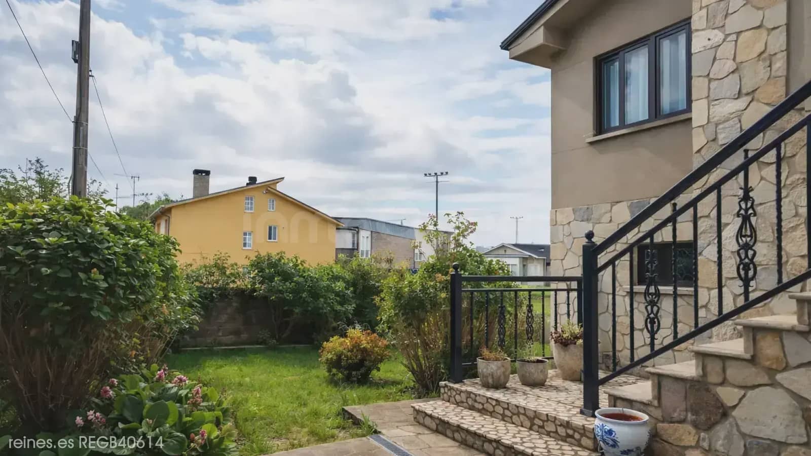 6 bedroom Apartment for sale in Ribadeo with garage - € 550,000 (Ref: 9798337)