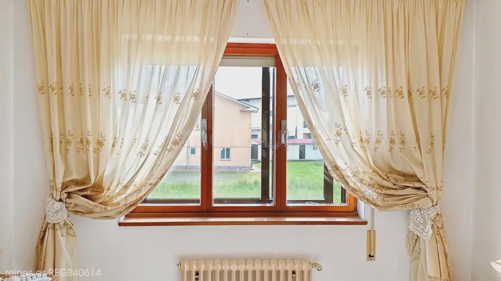 6 bedroom Apartment for sale in Ribadeo with garage - € 550,000 (Ref: 9798337)