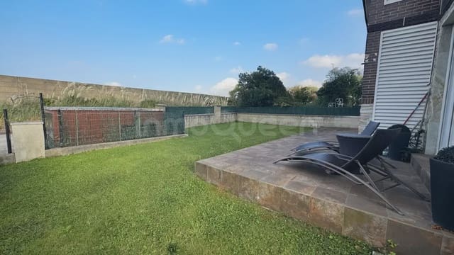 2 slaapkamer Flat te koop in Santander met garage - € 289.500 (Ref: 9798338)