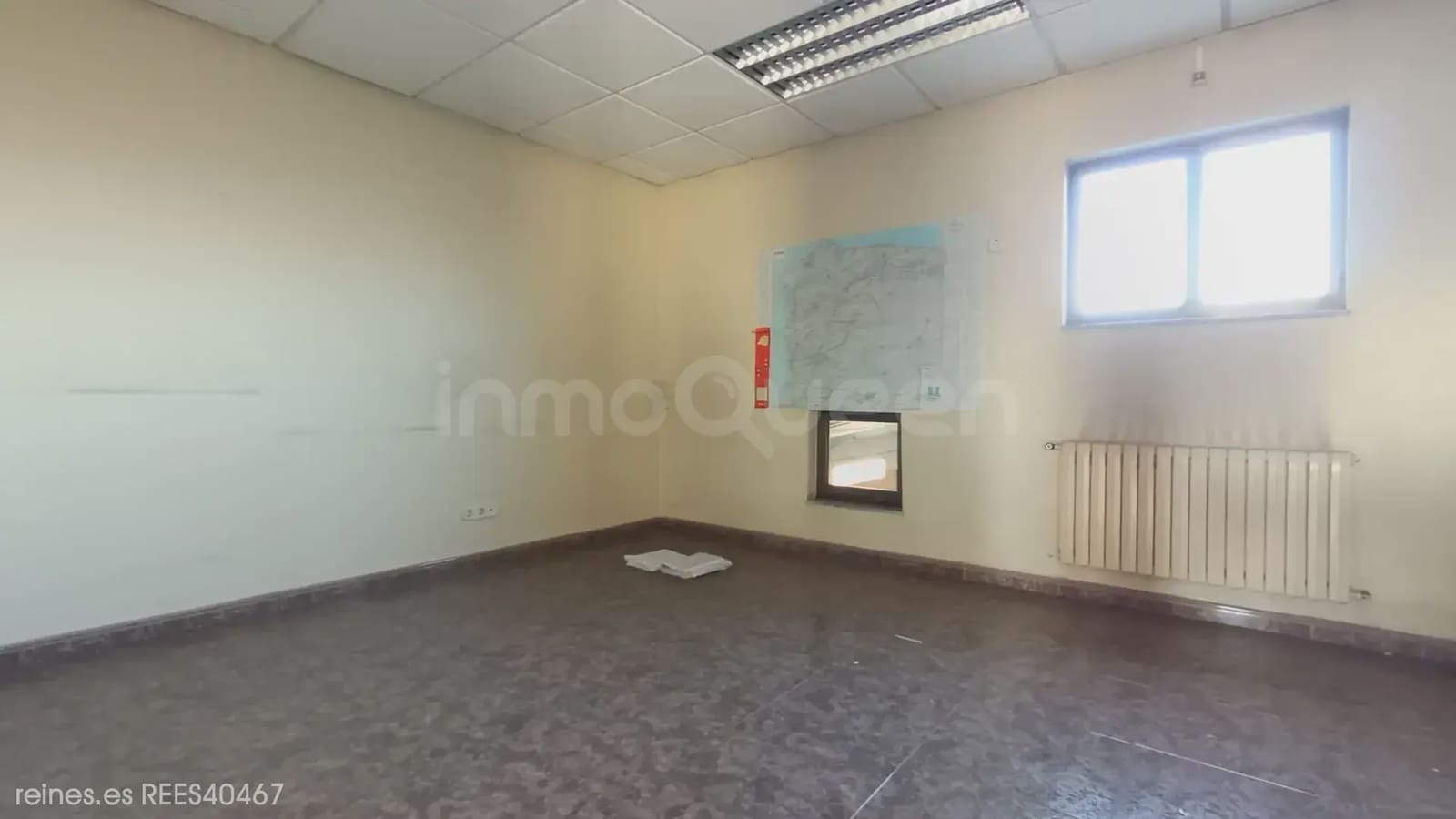 Gewerbe zu vermieten in Llanera mit Garage - 5.000 € (Ref: 9802965)