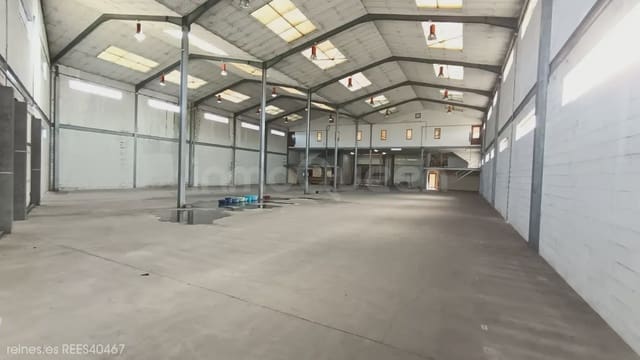 Gewerbe zu vermieten in Llanera mit Garage - 5.000 € (Ref: 9802965)