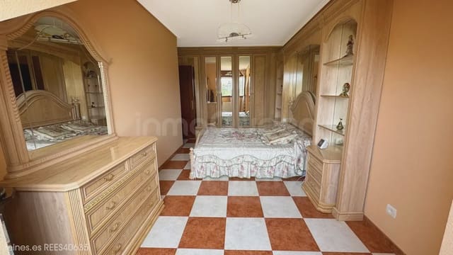 Adosado de 3 habitaciones en Noja en venta con garaje - 359.900 € (Ref: 9805713)