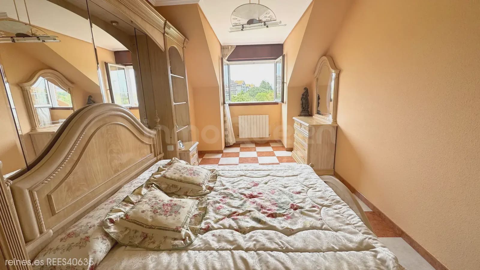 Adosado de 3 habitaciones en Noja en venta con garaje - 359.900 € (Ref: 9805713)